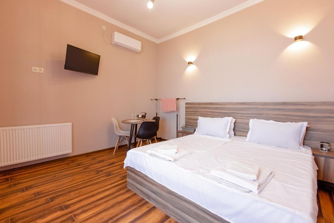 4 Rooms Sighnaghi Exterior photo